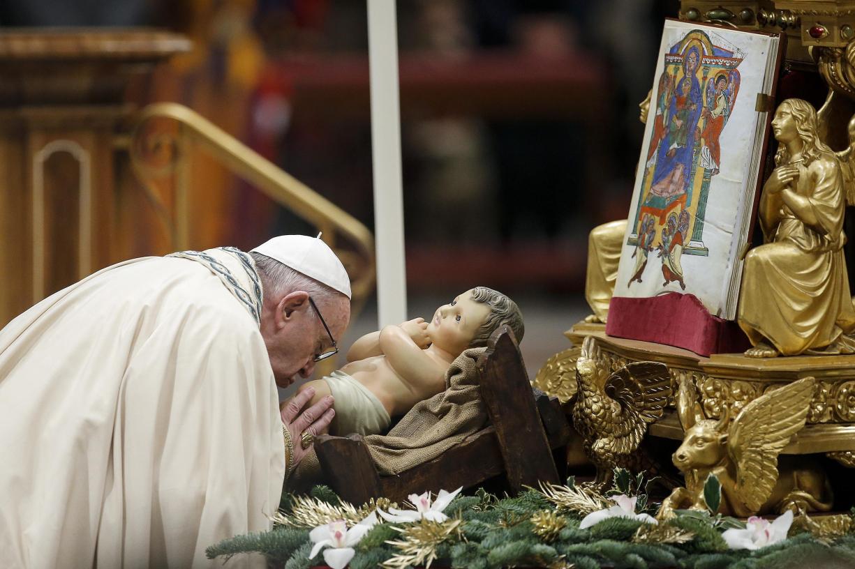 Papa deseja futuro de paz para 2018