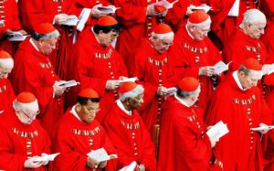 Vaticano: Papa altera estrutura do Colégio Cardinalício