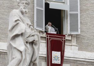 Vaticano: «As pessoas valem mais do que as coisas» - Papa Francisco