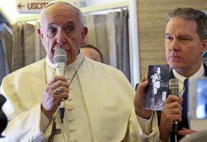 Vaticano: Papa admite temer guerra nuclear
