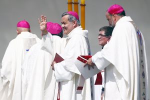 Chile: Papa reafirma confiança em bispo contestado