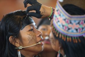 Peru: Papa apresenta povos indígenas como «grito lançado à consciência» do mundo
