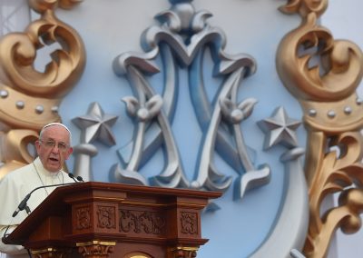 Peru: Papa presta homenagem à Virgem Maria, «Mãe Mestiça», que acompanha todos os povos