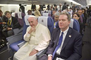 Igreja/Media: Papa propõe jornalismo centrado nas pessoas