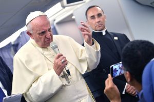 Igreja/Media: Vaticano apresenta mensagem do Papa sobre «fake news»