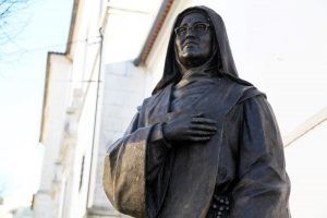 Fátima: Processo de beatificação da Irmã Lúcia abrandou com a pandemia
