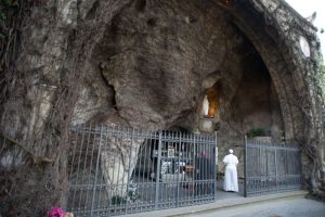 Comunicação: Vaticano leva conferência sobre «Media e Verdade» ao santuário de Lourdes