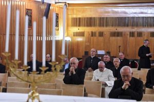 Quaresma: Papa e colaboradores voltam a sair do Vaticano para retiro espiritual