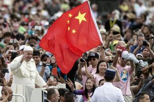 China: Santa Sé nega «divergências» na Cúria Romana quanto ao rumo da Igreja Católica no país
