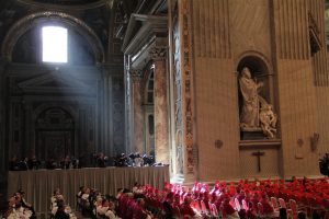 Igreja: Vaticano envia carta a todos os bispos, abordando «aspetos da salvação cristã»
