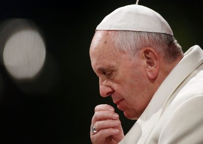 Vaticano: Papa publica documento sobre a Santidade