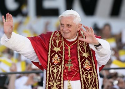 Publicações: Vaticano lança livro com reflexões de Bento XVI