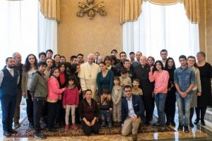 Vaticano: «Fizeste-me chorar» - a resposta do Papa à pergunta de um jovem abandonado pela mãe