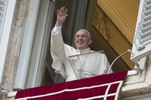 Vaticano: Papa desafia católicos a evangelizar «na rua»