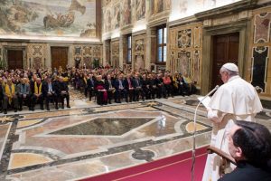 Vaticano: Francisco quer "mentalidades de legalidade e honestidade" face à usura