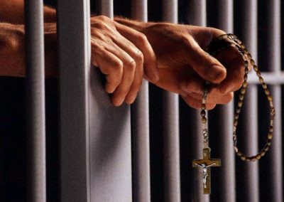 Covid-19: Santuário de Fátima vai rezar por todos os presos no mundo