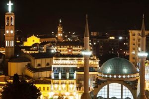 Albânia: Bispos católicos vão debater Deus e o Islão num país de maioria muçulmana