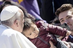 Vaticano: «Não esqueçamos a grande oração, a que Jesus nos ensinou», pede o Papa em catequese sobre o Pai-Nosso