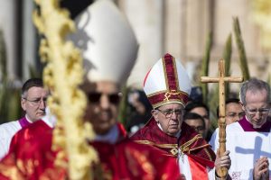 Vaticano: Papa critica quem cala «grito» de alegria dos marginalizados e ignora a misericórdia
