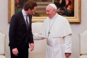 Vaticano: Papa recebeu chanceler da Áustria Sebastian Kurz
