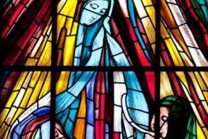 Fátima: Escola do Santuário propõe encontro sobre «o sentido do sofrimento» na mensagem mariana
