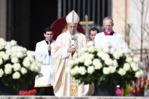 Vaticano: “E eu hoje, nesta Páscoa de 2018, o que faço?”, pergunta o Papa