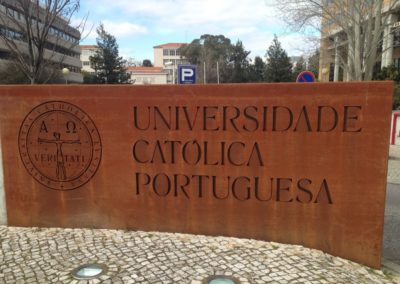 Lisboa: Universidade Católica condena inscrições racistas