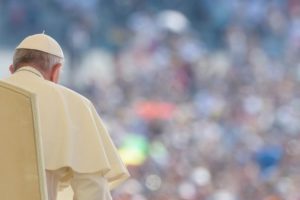 Vaticano: Papa começou a receber vítimas de abusos sexuais no Chile