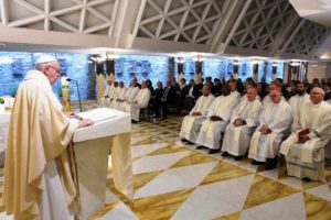 Vaticano: Papa adverte que, sem amor, a Igreja é uma «instituição vazia, de aparências»