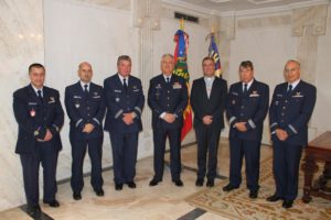 Igreja/Sociedade: Força Aérea atribuiu a D. Manuel Linda a medalha de mérito aeronáutico