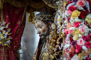 Açores: Religiosas de Maria Imaculada despedem-se do Santo Cristo num ano sem festa - Emissão 05-05-2021
