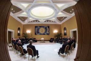 Vaticano: Papa inicia reuniões com bispos chilenos para debater questão dos abusos