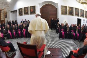 Vaticano: Papa celebra Missa com padres chilenos e procura sanar «rutura» na comunidade católica