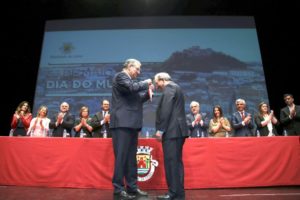 Consistório 2018: Novo cardeal foi distinguido com a medalha de ouro do município de Leiria