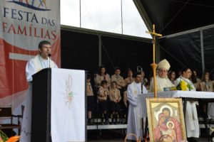 Madeira: Bispo do Funchal convida famílias cristãs a serem «alegres e felizes»
