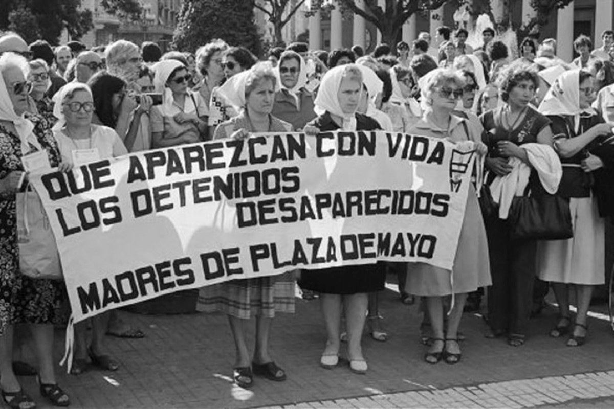 Argentina: Papa recorda luta das «Mães da Praça de Maio» contra a ditadura  - Agência ECCLESIA