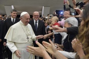Papa: «Da boa saúde da família depende o futuro do mundo e da Igreja»