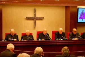 Igreja/Estado: Bispos católicos afirmam disponibilidade «em colaborar» com primeiro-ministro espanhol