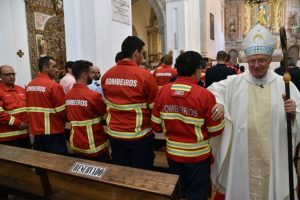 Algarve: Bispo presidiu a Missa em que se rezou pelos bombeiros