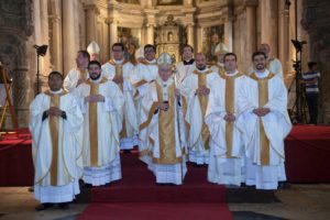 Lisboa: Cardeal-patriarca incentivou novos sacerdotes e diácono a «relações que curem e salvem»