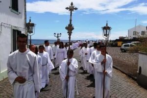 Liturgia: Acólitos portugueses vão participar em peregrinação internacional a Roma