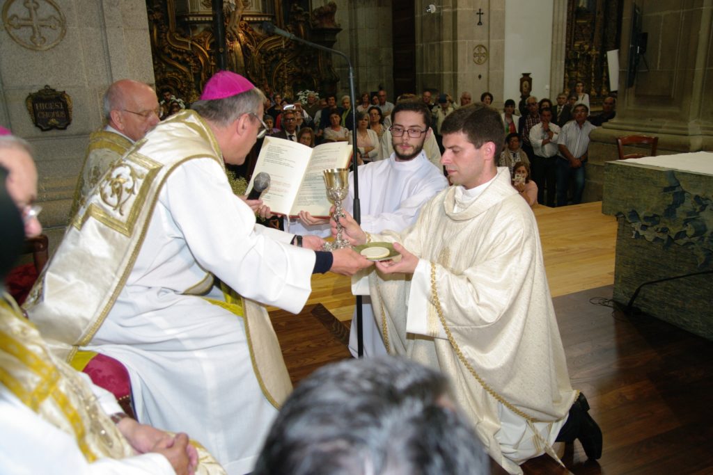 Lamego Diocese Tem Novo Sacerdote Ag Ncia Ecclesia