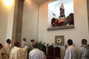 Viana do Castelo: Bispo coroou imagem de Nossa Senhora da Conceição do Minho