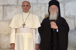 Vaticano: Francisco quer manter compromisso de «plena comunhão entre os cristãos do Oriente e do Ocidente»