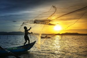 Mar: Vaticano critica inércia internacional face à exploração dos pescadores e à destruição dos recursos naturais