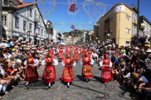 Religiosidade Popular: Festas da Senhora d'Agonia mostram «relação espontânea» do povo com o divino