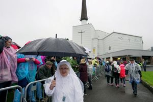 Igreja: Papa visita santuário mariano da Irlanda com mensagem de «reconciliação» para o Norte