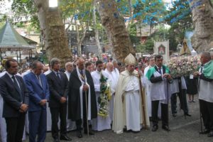 Madeira: Procissão da Senhora do Monte evocou «memória» das vítimas registadas há um ano no Funchal