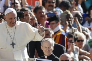 Vaticano: Papa critica sociedade «anestesiada pelo divertimento» e pede novo entendimento do descanso (c/vídeo)
