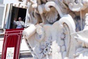 Vaticano: Papa condena «hipocrisia» na religião